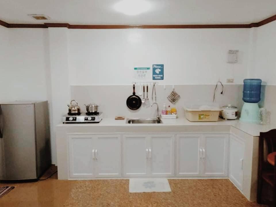 Foxtail Guesthouse Siargao 제너럴 루나 외부 사진